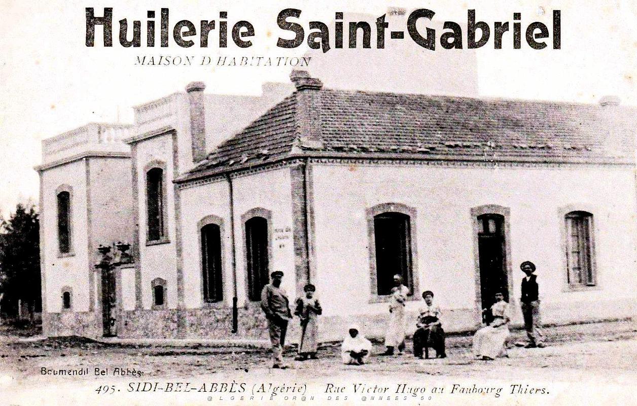 2224- Sidi-Bel-Abbes - Rue Victor Hugo et Faubourg Thiers.jpg